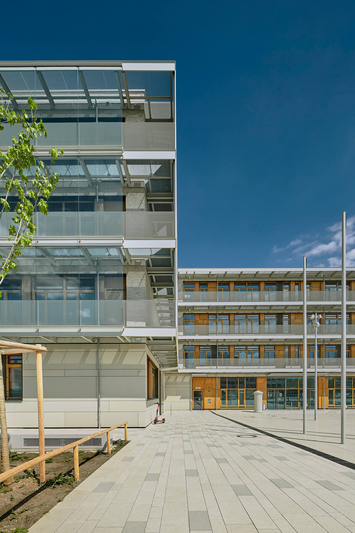 Neubau Dreifachsporthalle, beruflicher Schule und eines Hauses für Kinder in Ramersdorf-Perlach