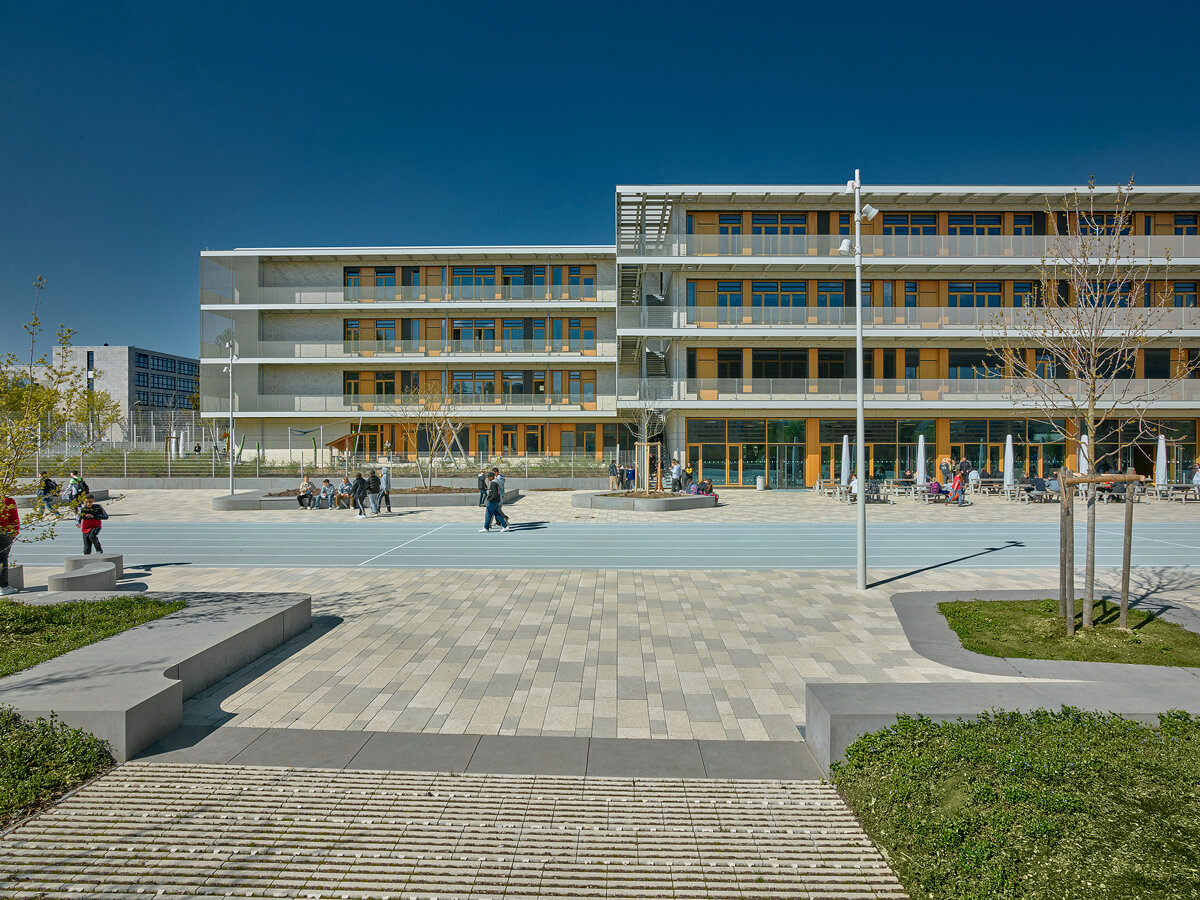 Neubau Dreifachsporthalle, beruflicher Schule und eines Hauses für Kinder in Ramersdorf-Perlach